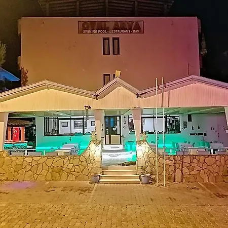 Arya Hotel